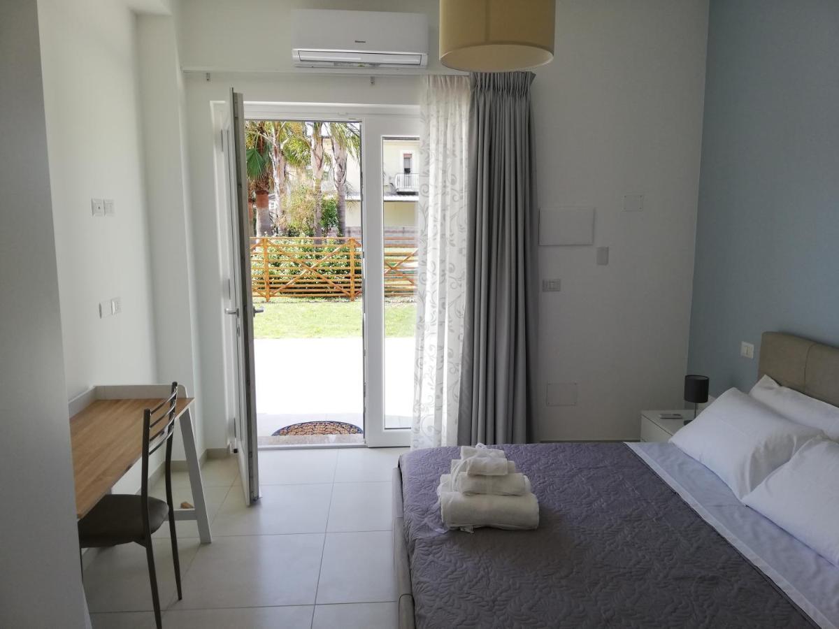 Assteas Rooms Paestum Eksteriør bilde