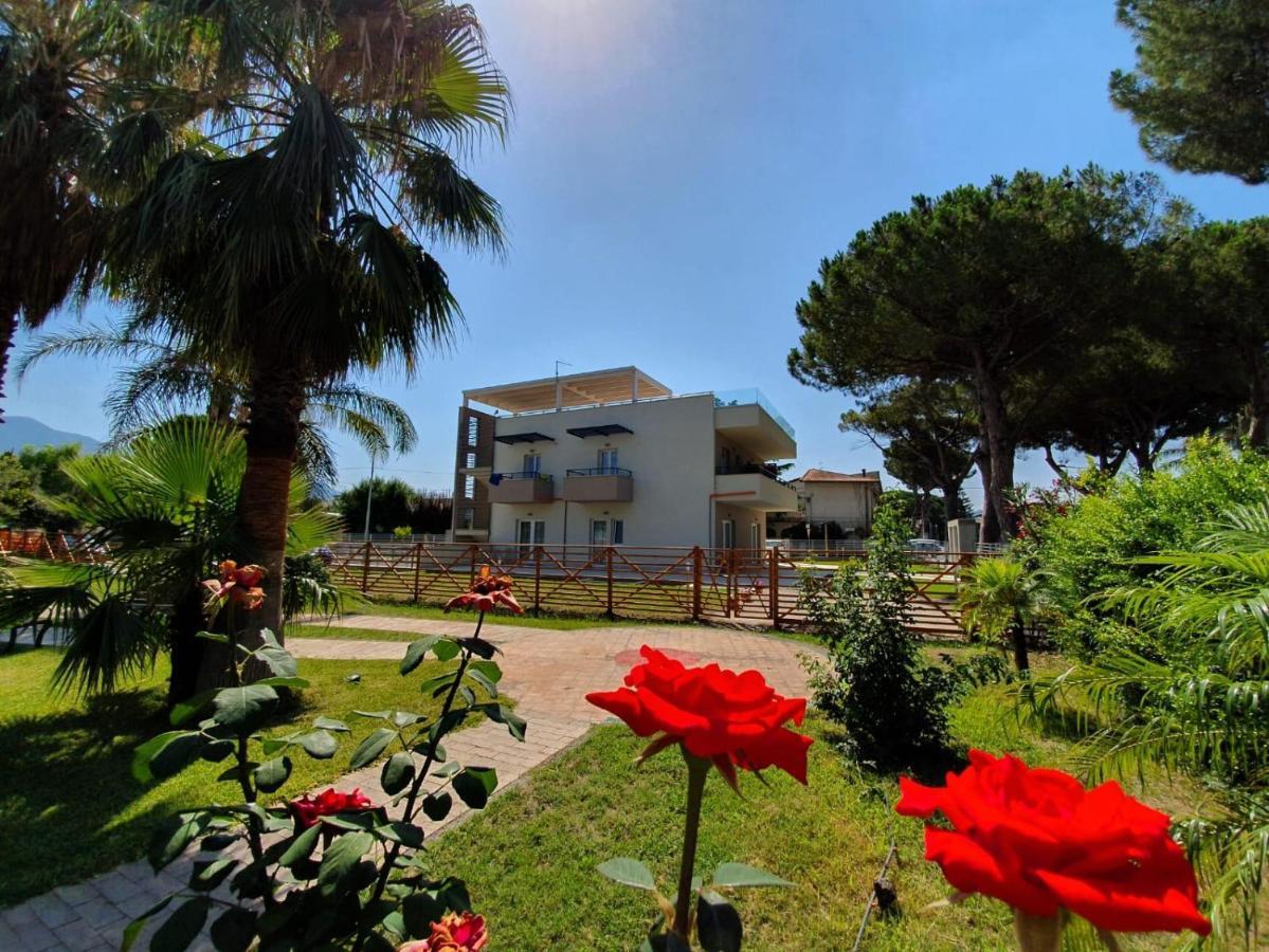 Assteas Rooms Paestum Eksteriør bilde